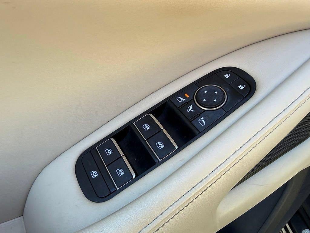 2023 INFINITI QX60 LUXE AWD