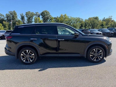 2023 INFINITI QX60 LUXE AWD