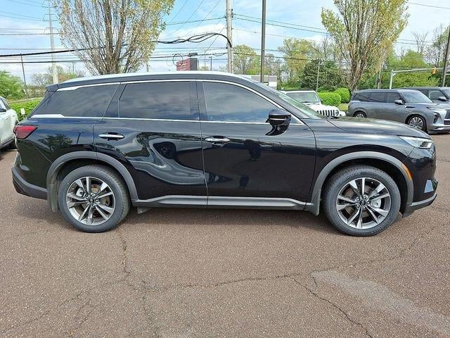 2023 INFINITI QX60 LUXE AWD