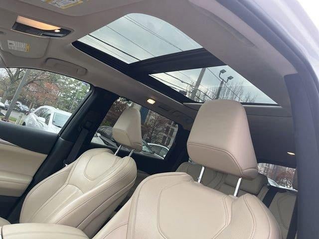 2023 INFINITI QX60 LUXE AWD