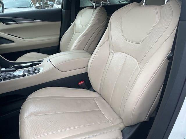 2023 INFINITI QX60 LUXE AWD