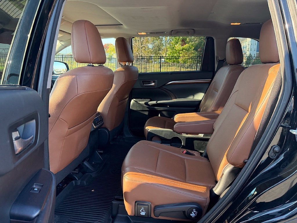 2018 Toyota Highlander Limited V6 AWD (Natl)