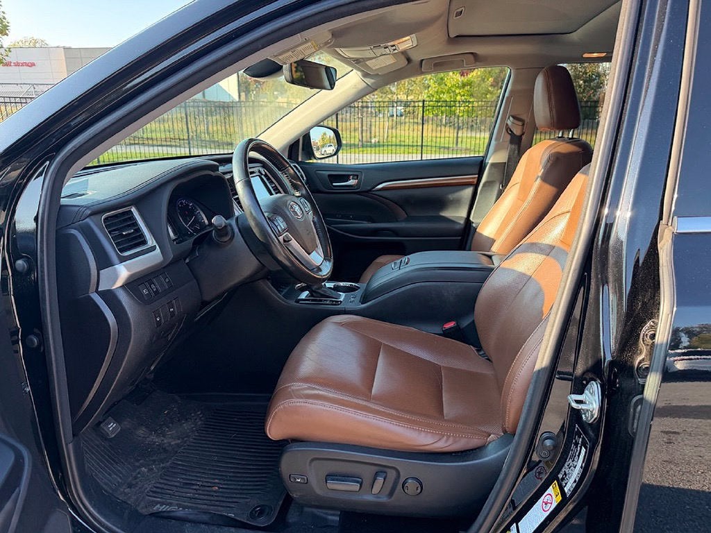 2018 Toyota Highlander Limited V6 AWD (Natl)