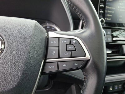 2022 Toyota Highlander XLE AWD (Natl)