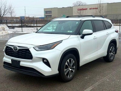 2025 Toyota Highlander XLE AWD (Natl)