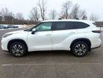 2025 Toyota Highlander XLE AWD (Natl)
