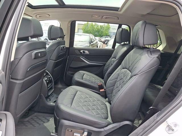 2024 BMW X7 xDrive40i Sports Activity Vehicle