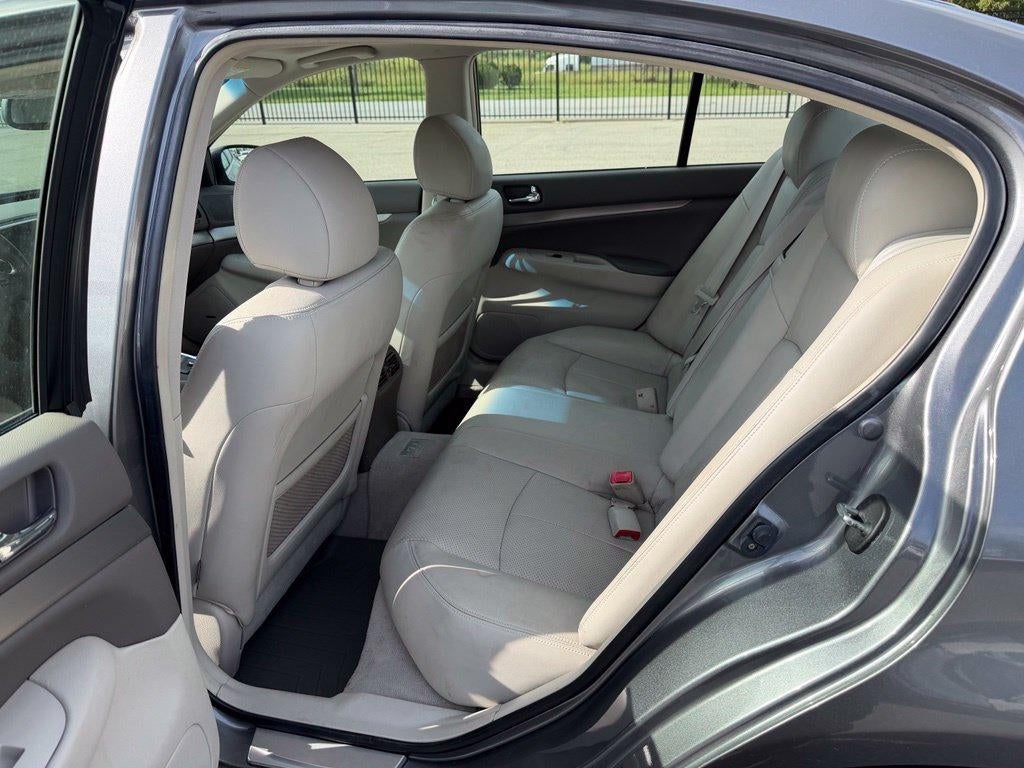 2011 INFINITI G37 Sedan x AWD