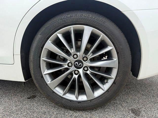 2023 INFINITI Q50 LUXE AWD