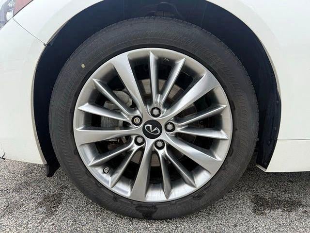 2023 INFINITI Q50 LUXE AWD