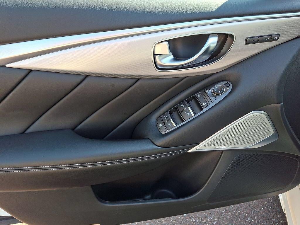 2023 INFINITI Q50 LUXE AWD