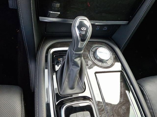 2024 INFINITI QX80 SENSORY AWD