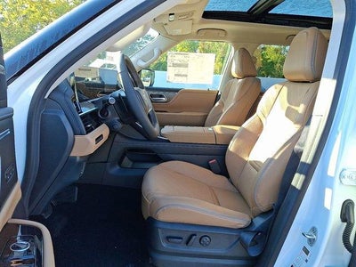 2026 INFINITI QX80 LUXE AWD