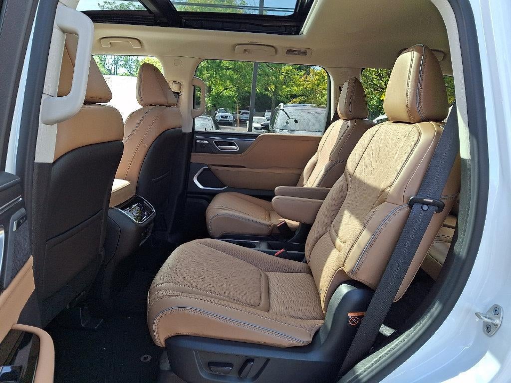 2027 INFINITI QX80 LUXE AWD *Ltd Avail*
