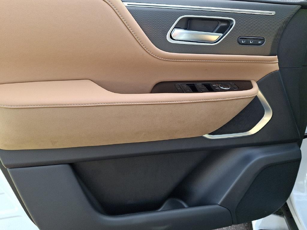 2027 INFINITI QX80 LUXE AWD *Ltd Avail*