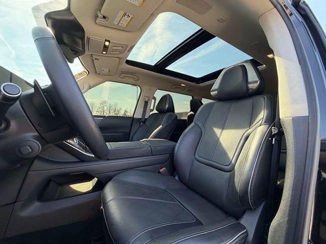 2025 INFINITI QX80 SENSORY AWD