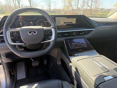 2025 INFINITI QX80 SENSORY AWD
