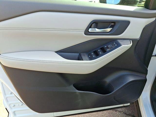 2023 Nissan Rogue AWD SV