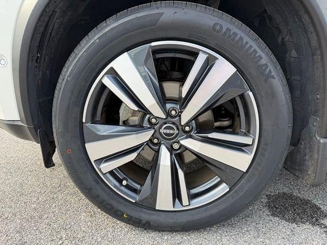 2023 Nissan Rogue AWD SL