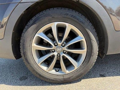2017 Hyundai SANTA FE SE 3.3L Auto