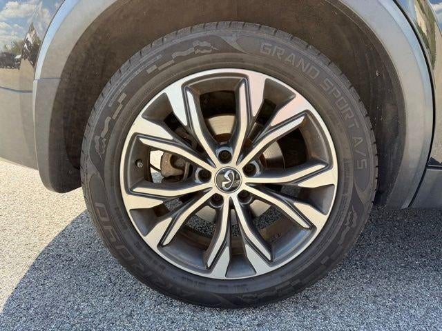 2018 INFINITI QX30 Premium AWD