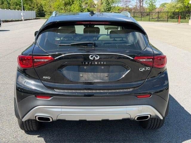 2018 INFINITI QX30 Premium AWD