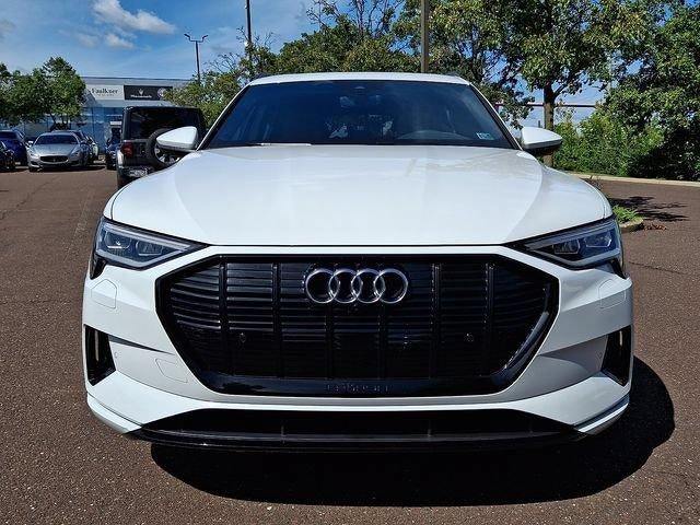 2022 Audi e-tron Premium Plus quattro