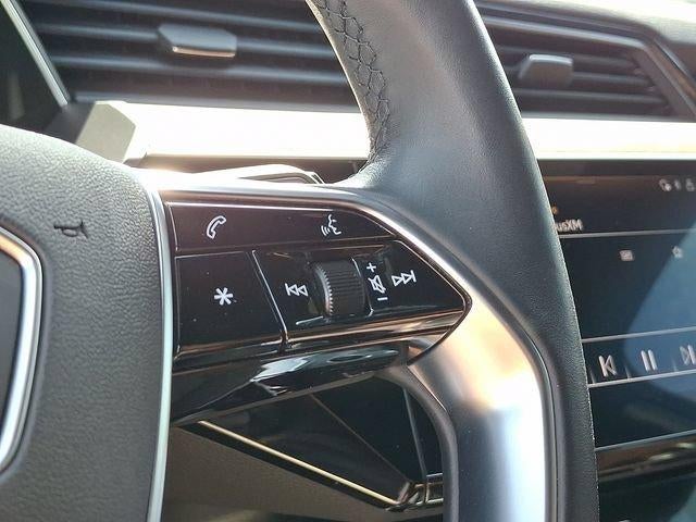 2022 Audi e-tron Premium Plus quattro