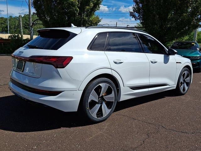 2022 Audi e-tron Premium Plus quattro