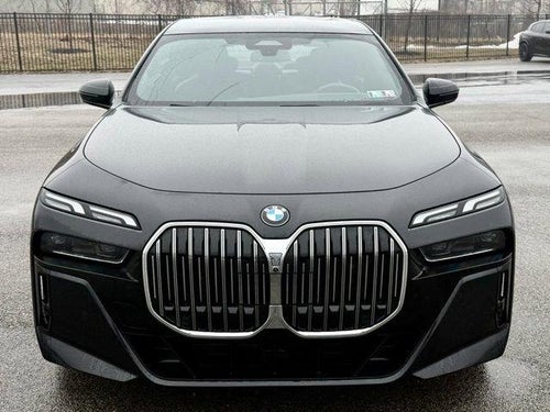 2024 BMW 740i xDrive Sedan