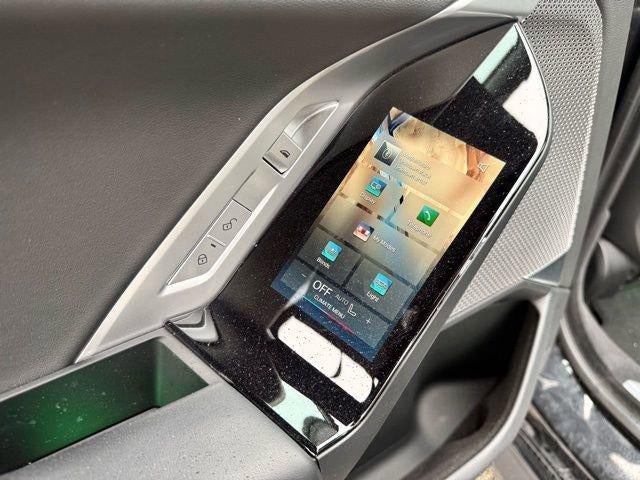 2024 BMW 740i xDrive Sedan