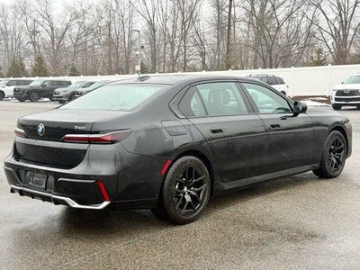 2024 BMW 740i xDrive Sedan