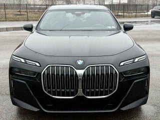 2024 BMW 740i xDrive Sedan