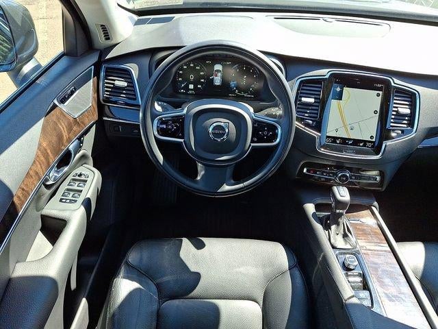 2017 Volvo XC90 T6 AWD 7-Passenger Momentum
