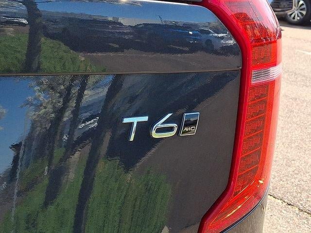 2017 Volvo XC90 T6 AWD 7-Passenger Momentum