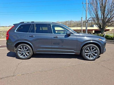 2017 Volvo XC90 T6 AWD 7-Passenger Momentum