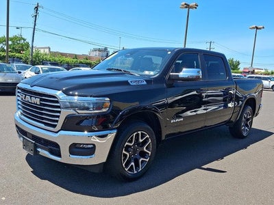 2025 RAM 1500 Laramie 4x4 Crew Cab 5'7" Box