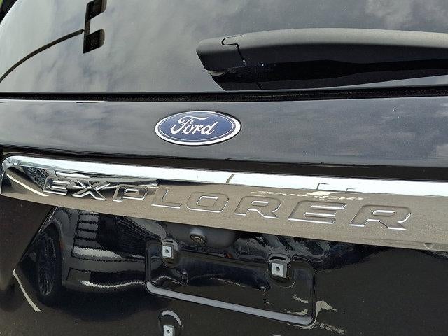 2023 Ford Explorer XLT 4WD
