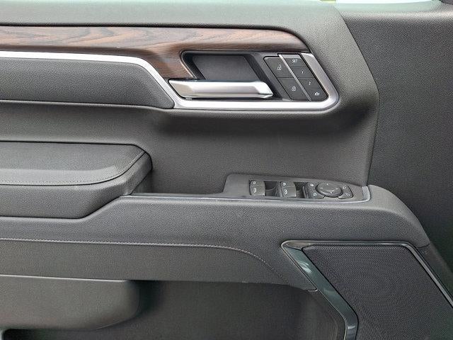 2025 GMC Sierra 1500 Crew Cab Short Box 4-Wheel Drive SLT