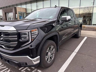 2025 GMC Sierra 1500 Crew Cab Short Box 4-Wheel Drive SLT