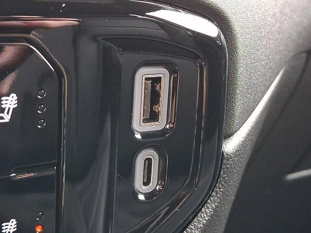 2025 GMC Sierra 1500 Crew Cab Short Box 4-Wheel Drive SLT