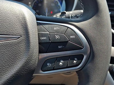 2024 Chrysler Pacifica Touring L FWD