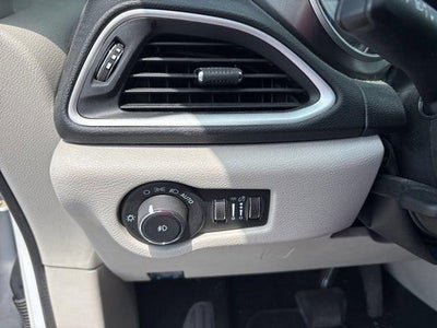 2024 Chrysler Pacifica Touring L FWD