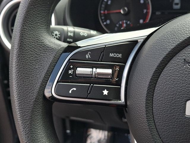 2023 Kia Forte LXS IVT