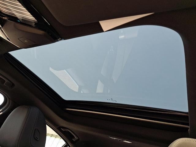 2025 BMW 330i xDrive Sedan