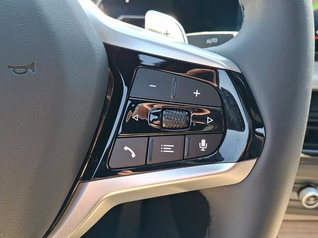 2025 BMW 330i xDrive Sedan