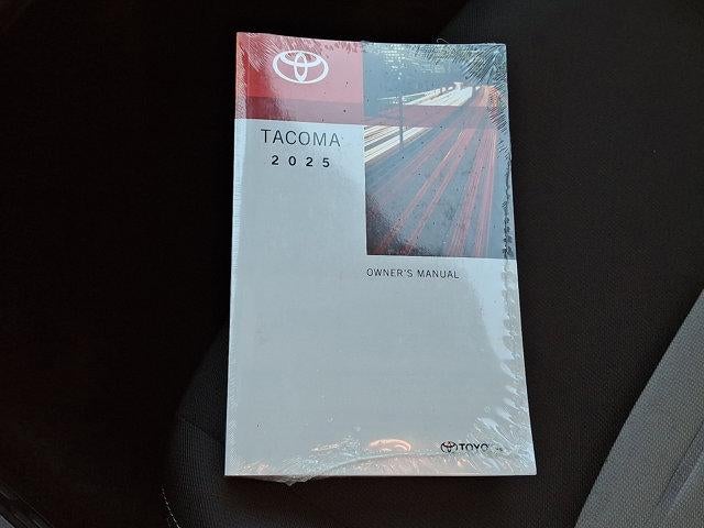 2025 Toyota Tacoma 4WD 4WD SR Double Cab 5' Bed AT (GS)