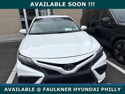 2024 Toyota Camry SE Auto (SE)