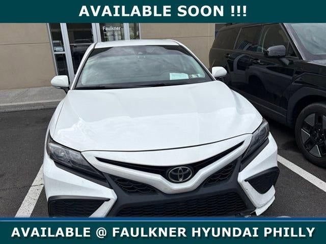 2024 Toyota Camry SE Auto (SE)