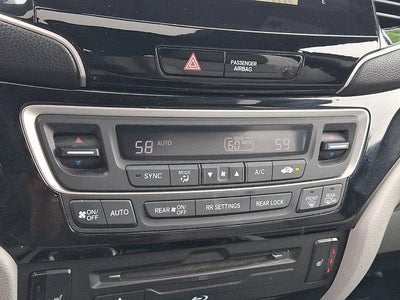 2019 Honda Pilot Touring 8-Passenger AWD
